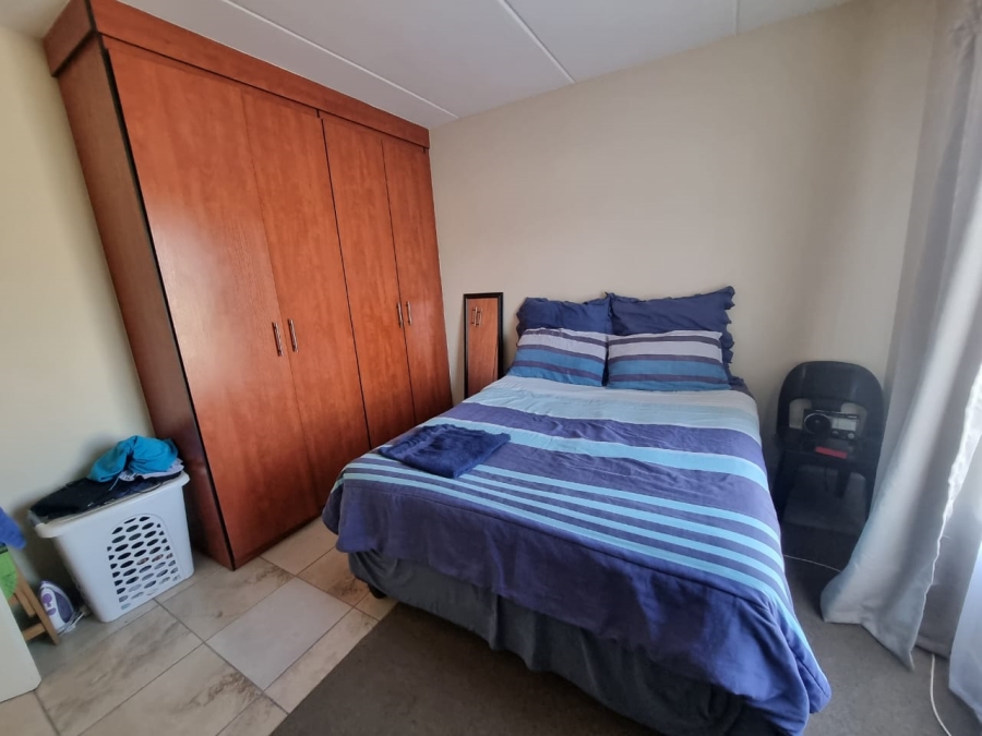 2 Bedroom Property for Sale in Waterval East North West